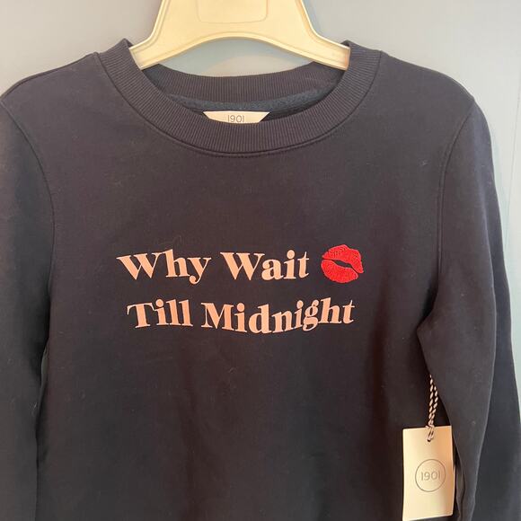 1901 NWT Graphic Black Fleece Lined Sweatshirt Size Small - Picture 7 of 11